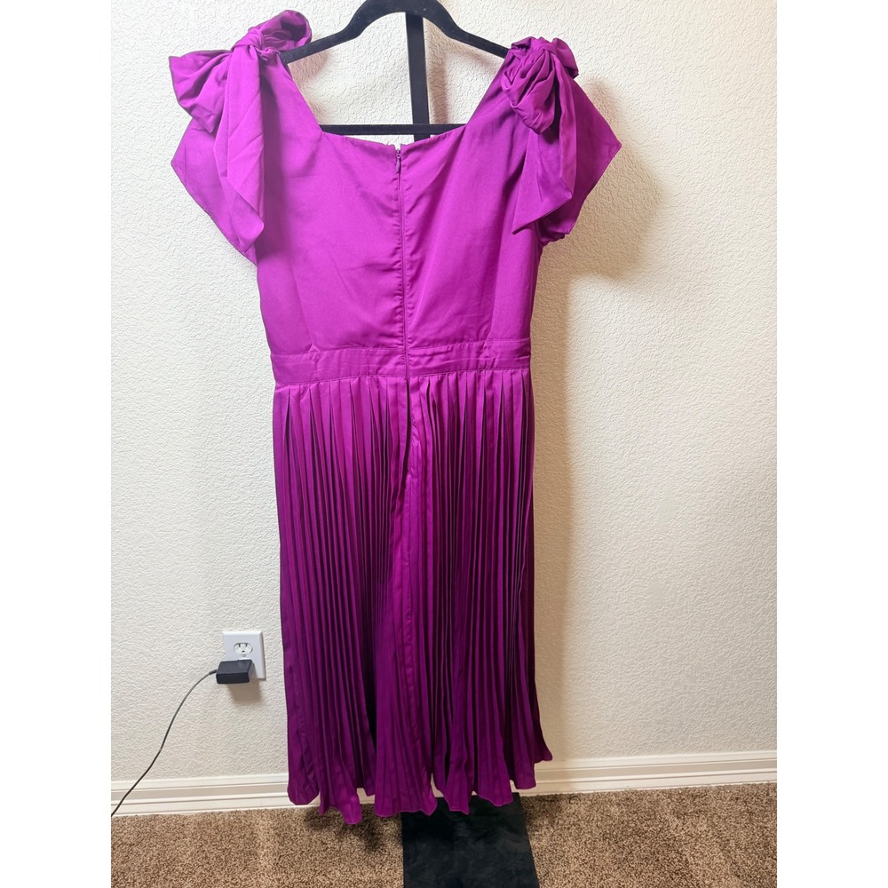 Ivy City Co Magenta Purple Pleated Midi Dress Bow Shoulder Square Neck Womens M - Picture 2 of 8